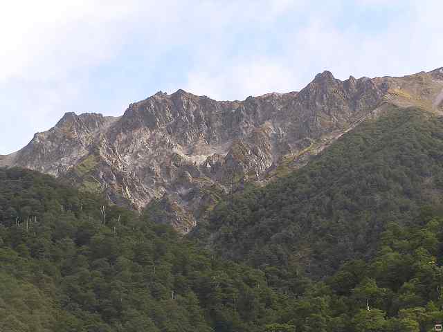 Ruahine - Sunrise Hut 087.jpg